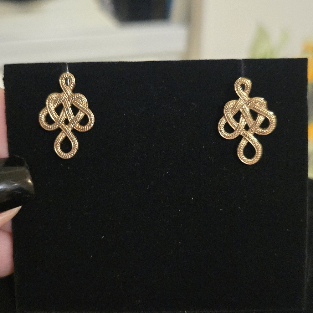 Vintage Avon Gold Knot Earrings